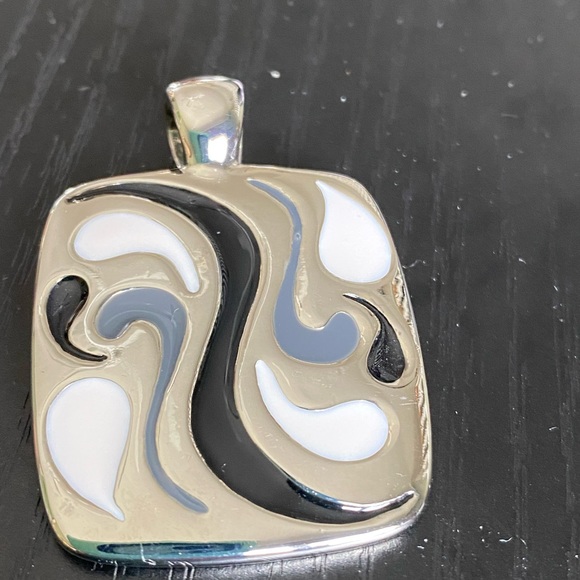 Lia Sophia “All That Jazz” Slide Pendant - Picture 1 of 4